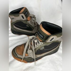 Vasque Contender VTG men’s 7 Goretex shoes